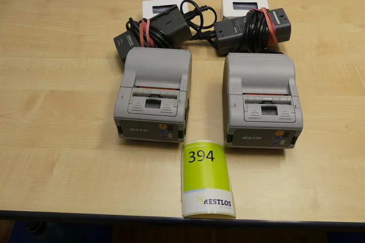 2x Sato Mobiler Etiketten-/Bondrucker mit Akkus und Ladegerät